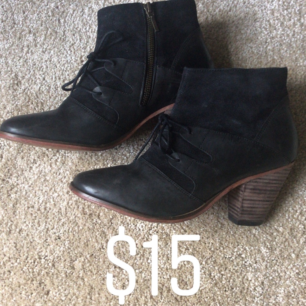 Edgy Real Leather/Suede Booties - sz 8; J shoes